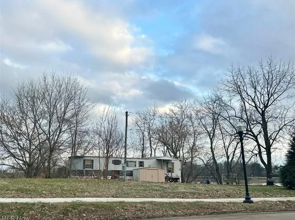 102 Gilman Ave, Marietta, OH 45750