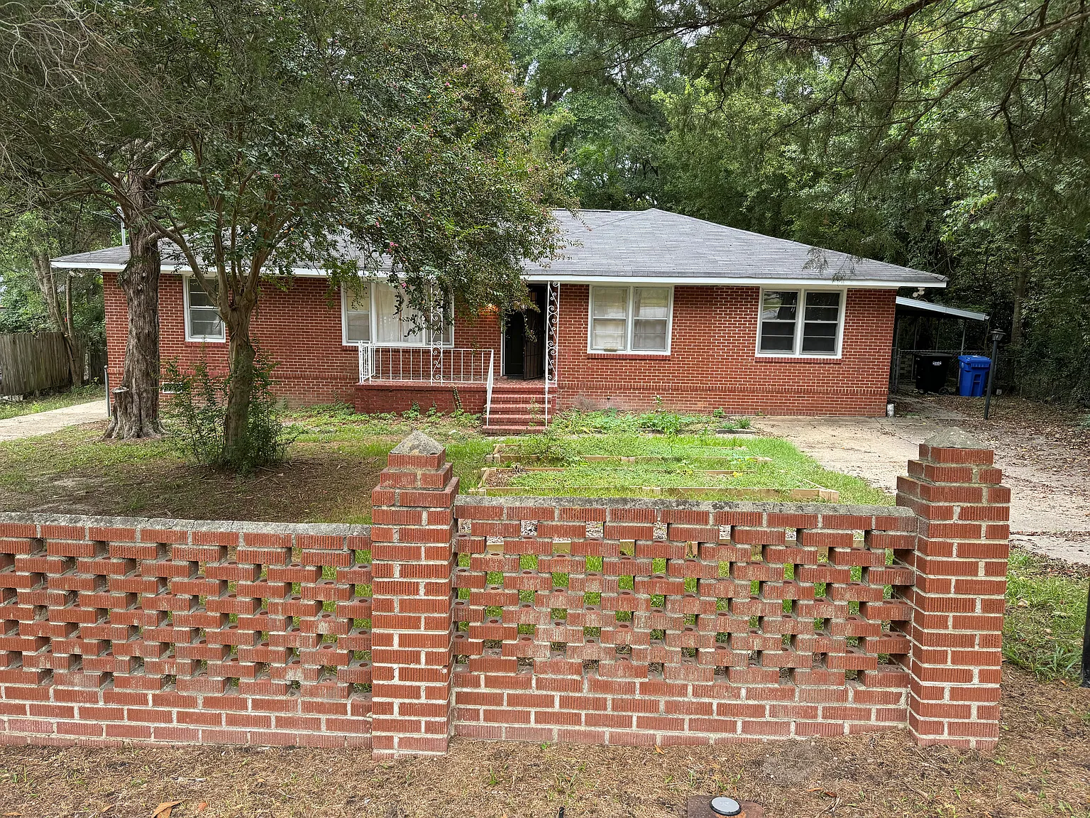 4 bed, 1696 sqft, $1,700 — Photo 1