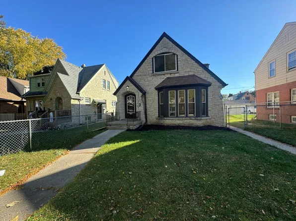 3910 North 42nd STREET, Milwaukee, WI 53216