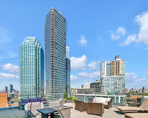 Sold by Nest Seekers International | media 12
