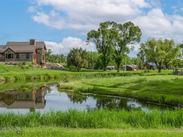 105 Chapel Rd, Clyde Park, MT 59018