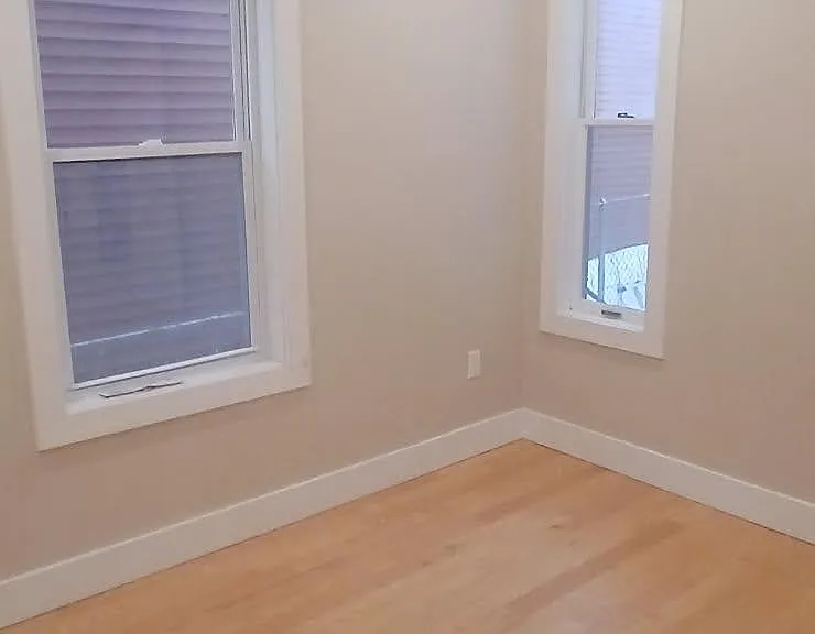 34 Reynolds Ave #1 — Photo 5