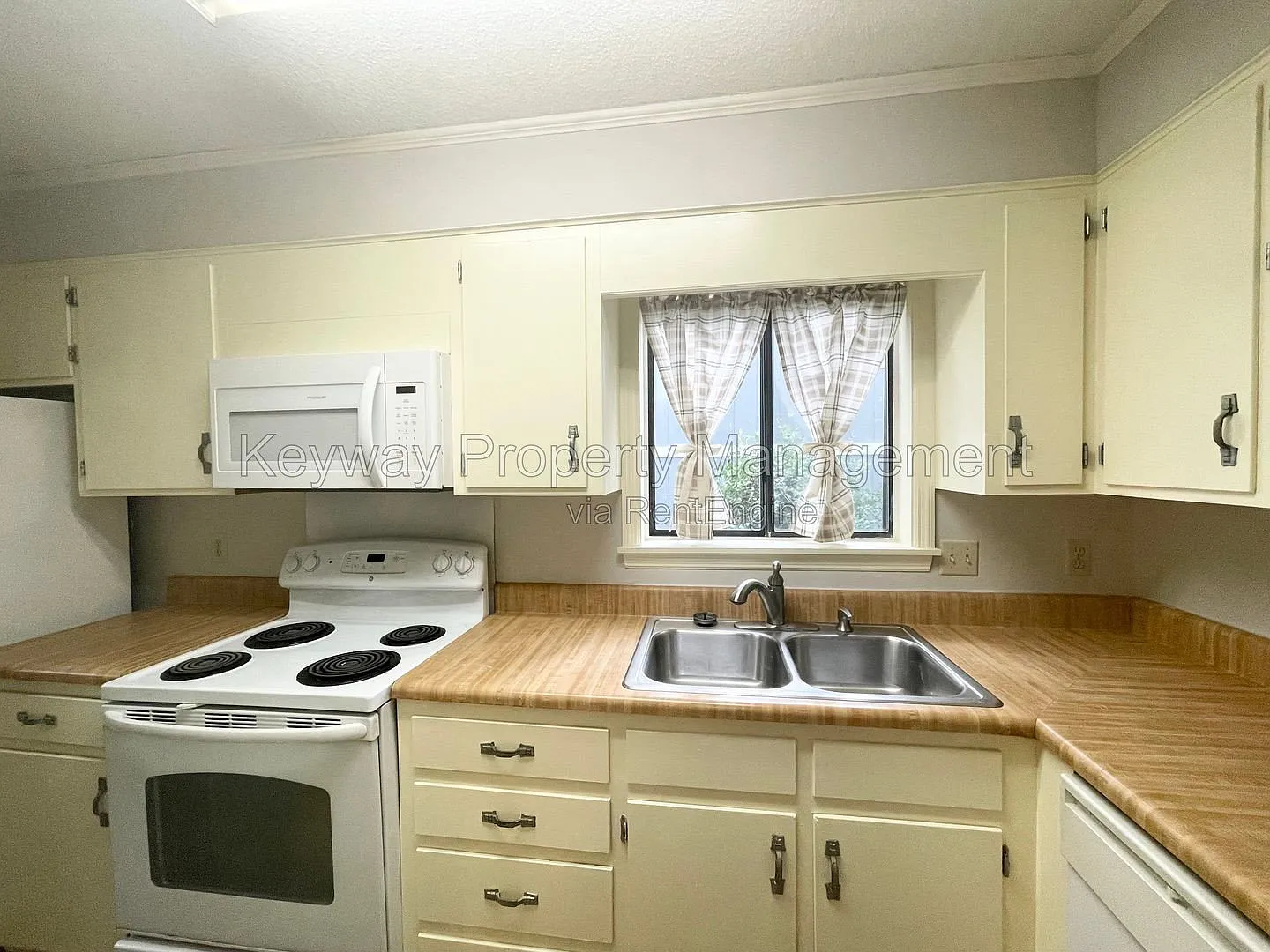 2 bed, 2.0 bath, 1796 sqft, $1,435 — Photo 4