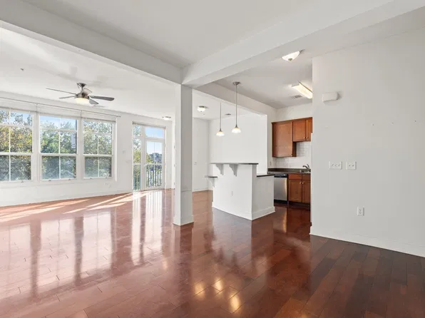 55 Mallory Avenue image 1 of 23
