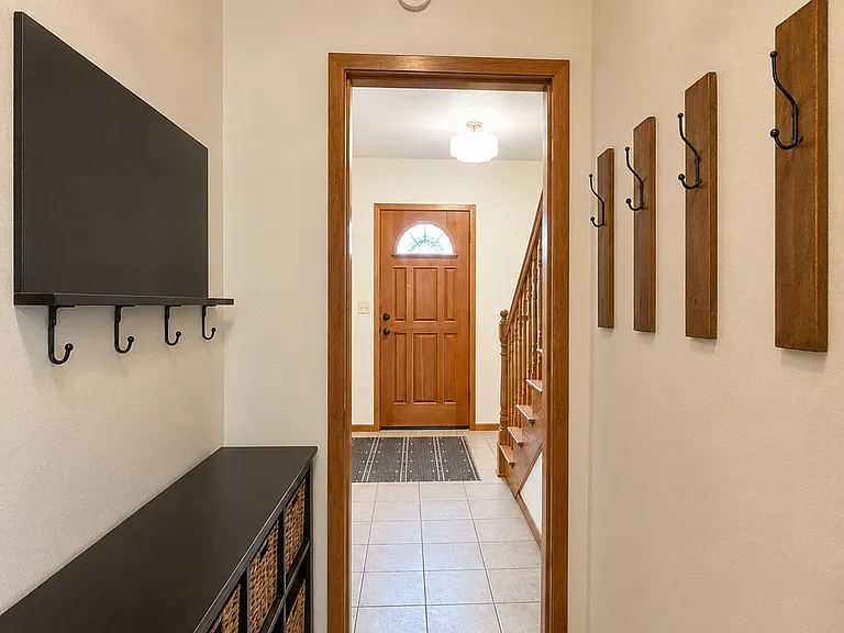 3807 NE 70th St — Photo 9