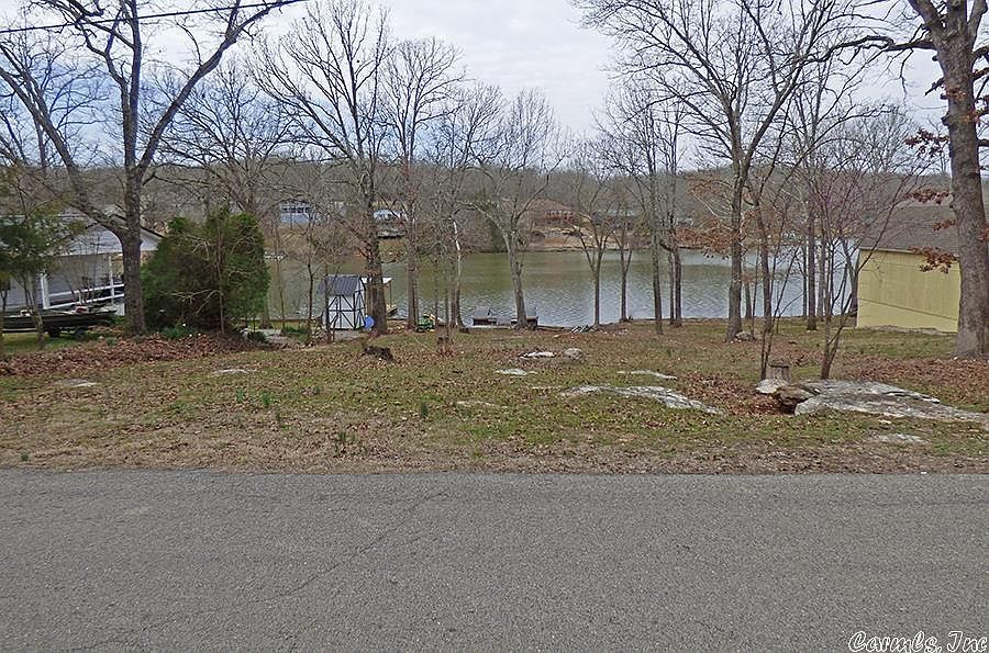 2nd image of E Lakeshore Dr