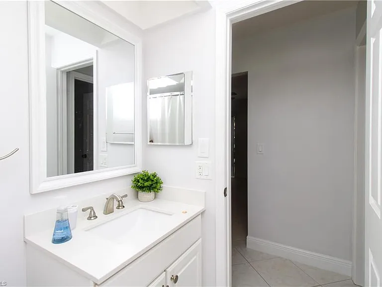 213 Bay Meadows Dr — Photo 37
