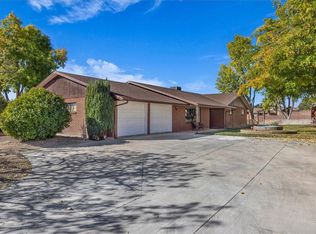 220 S Valley View Dr, St George, UT 84770