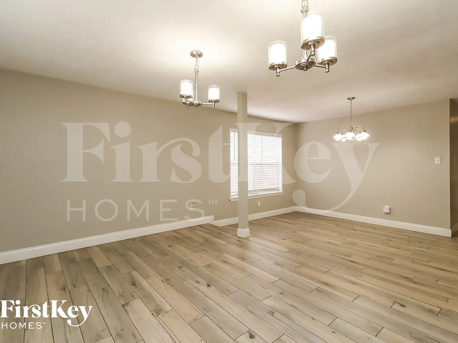 4 bed, 2.0 bath, 2054 sqft, $2,140 — Photo 4