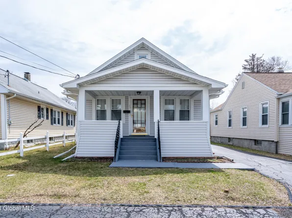 46 Arcadia Court, Albany, NY 12205