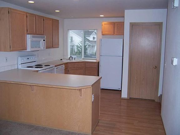2nd image of 12416 63rd Ave E