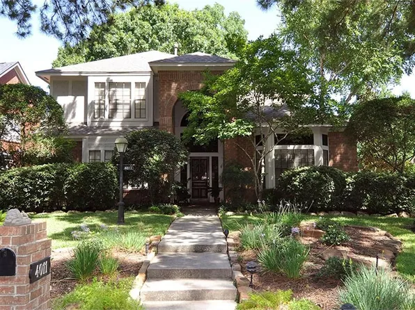 4011 Spruce Valley Dr, Kingwood, TX 77345