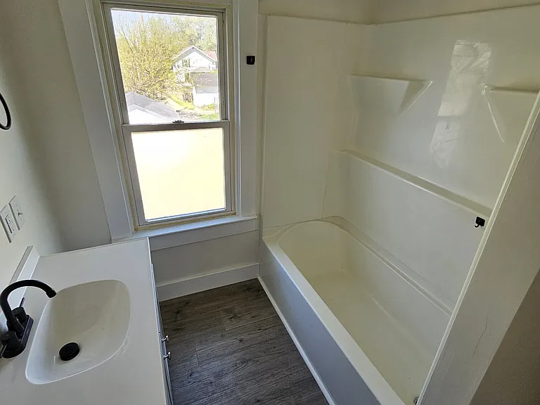 329 Belleaire Ave — Photo 7