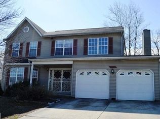 7703 Willow Hill Dr, Landover, MD