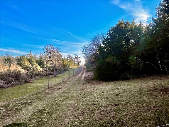 3rd image of Hayek Rd