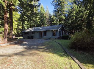 101 Leland Dr, Crescent City, CA 95531