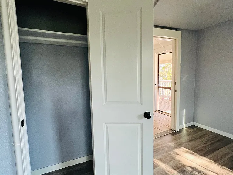 127 Sandmeyer St #4 — Photo 7