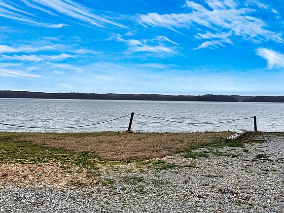 4th image of 743 Brownfield Rd