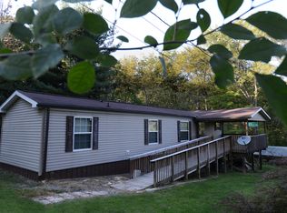 16 Sara Ln, Leechburg, PA 15656