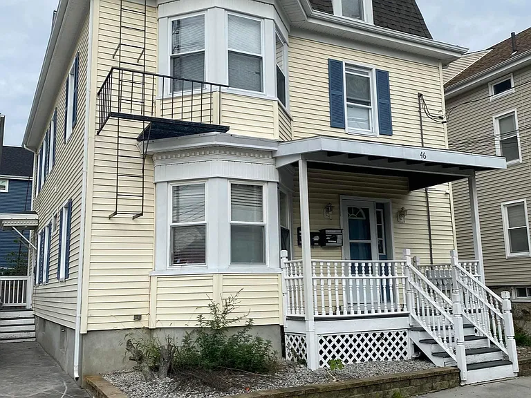 46 Linden St #3 — Photo 1