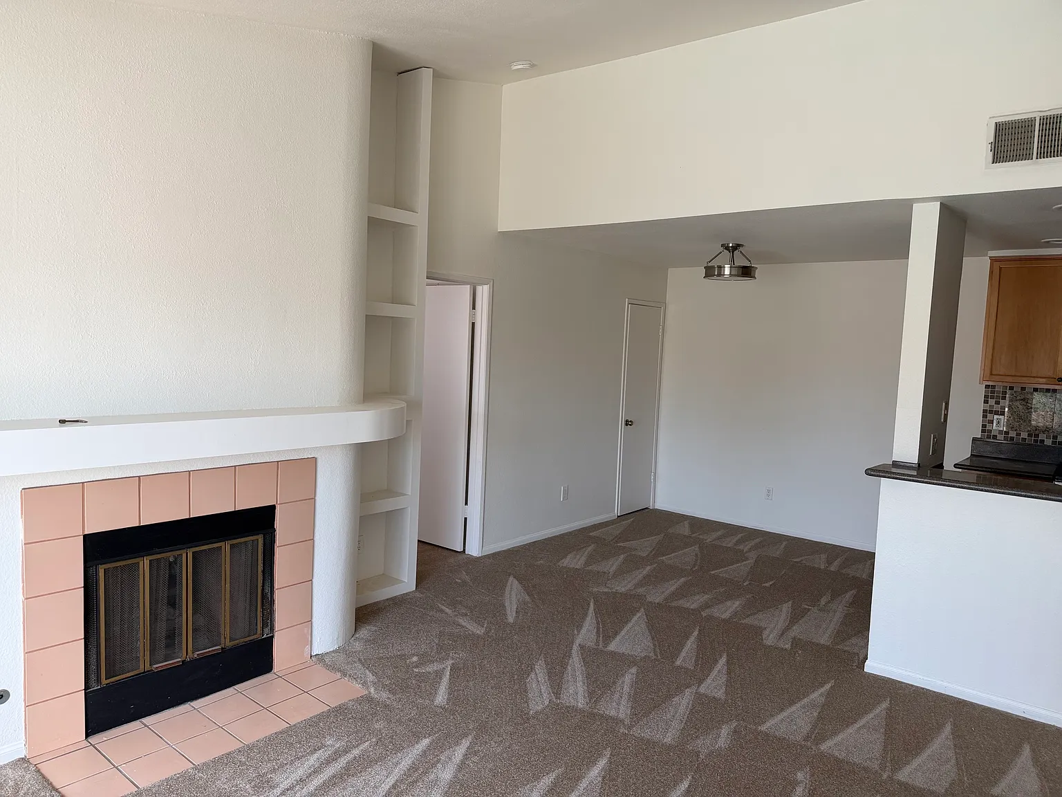2 bed, 927 sqft, $2,895 — Photo 3