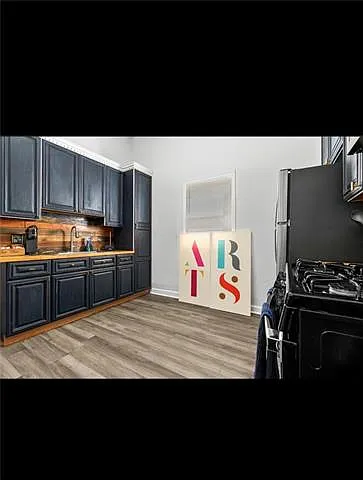 518 S Telemachus St — Photo 8