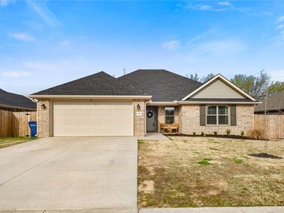 2400 N Kathryn Ln, Siloam Springs, AR, 72761