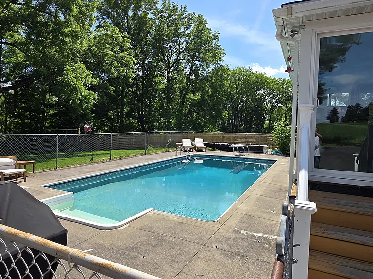 19 Locke Rd — Photo 32