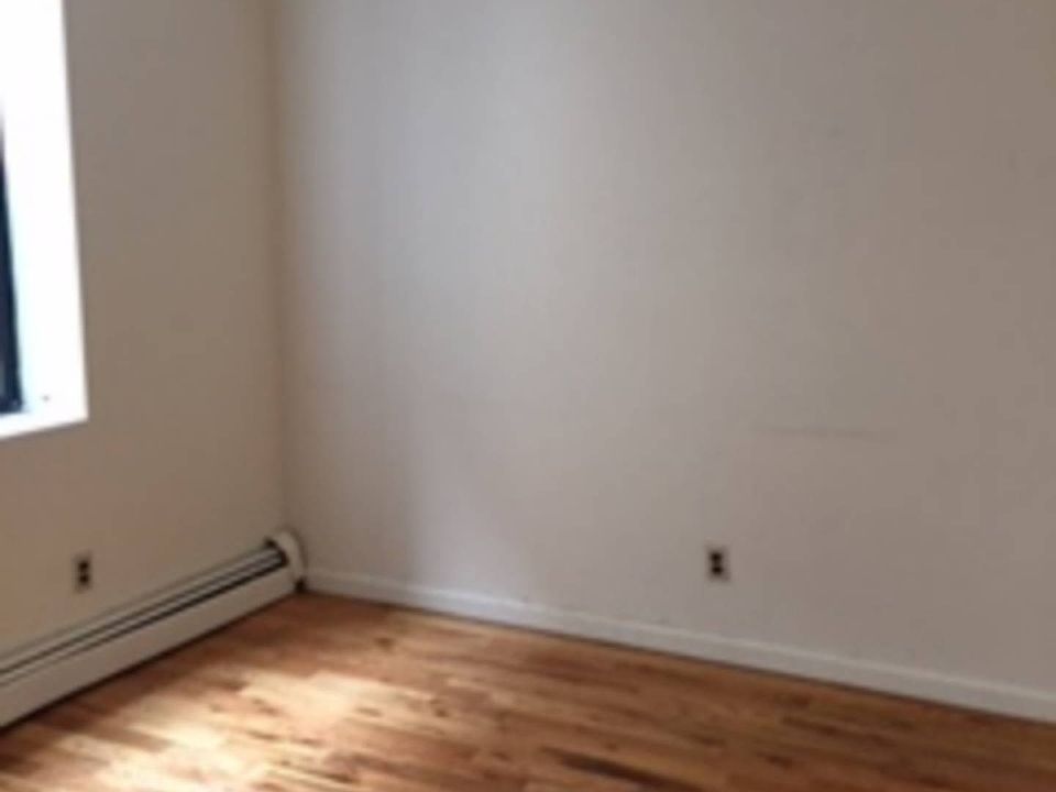 2nd image of 89 Wolfs Ln APT 14