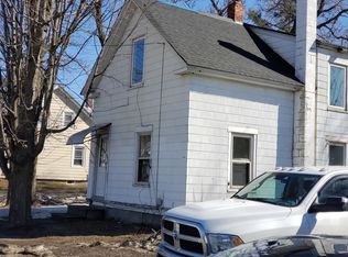 19 Dexter Rd, Corinna, ME 04928