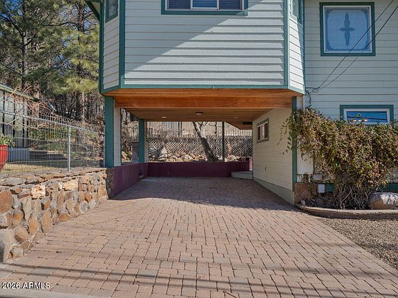 5th image of 402 E CHERRY Avenue