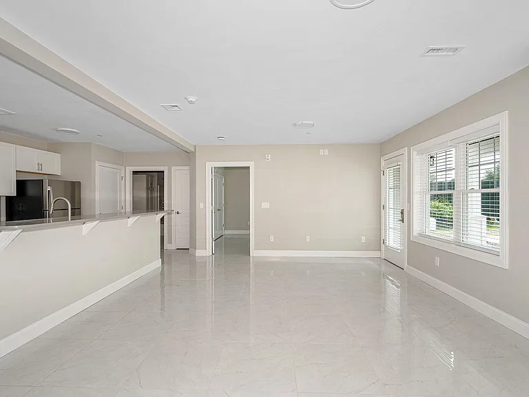 960 Main St #2101 — Photo 13