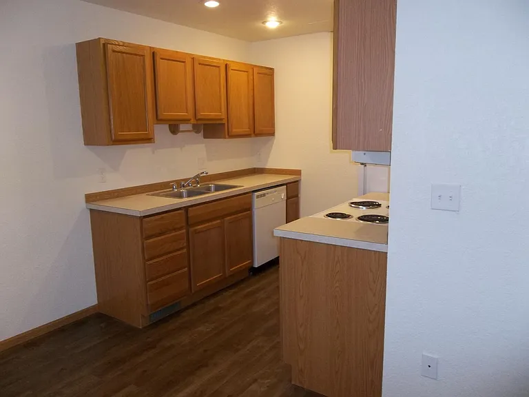 1502 Flynn Ln #B — Photo 14