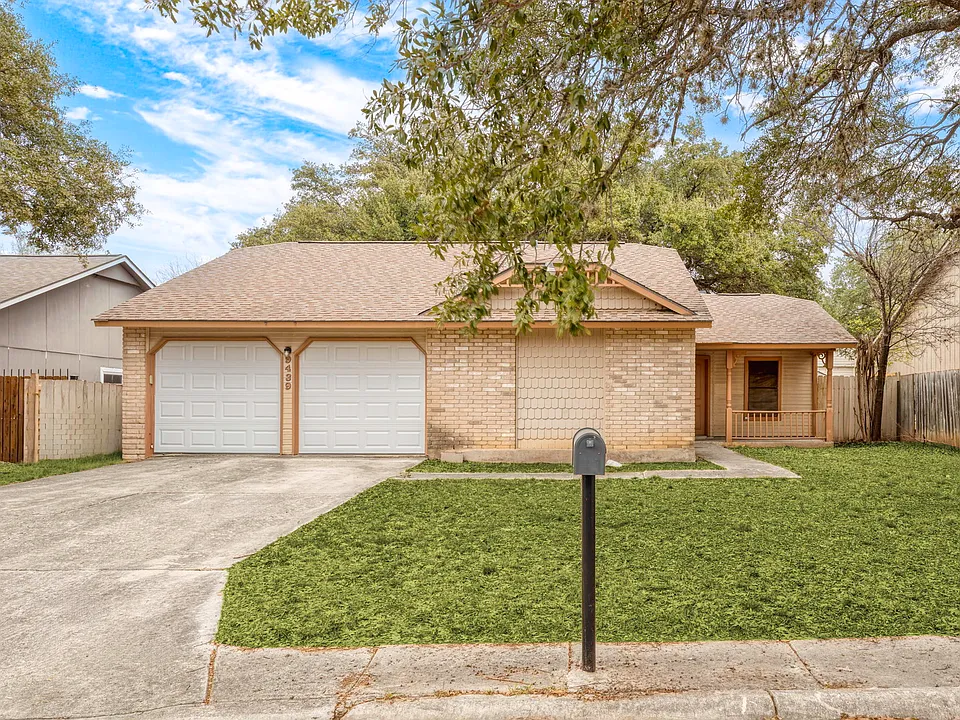 9439 Charter Point