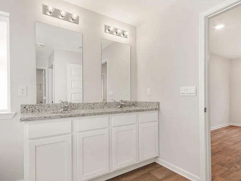 284 Ryder Ln — Photo 36