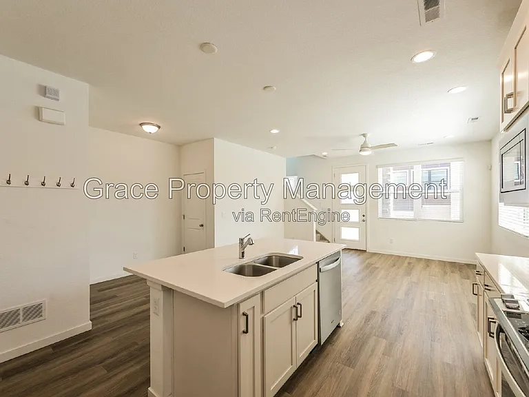 7920 Slate River St #D — Photo 9