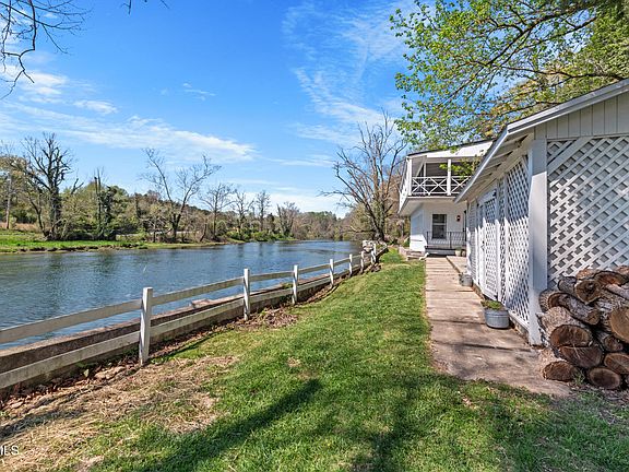64th image of 1910 Riverside Rd