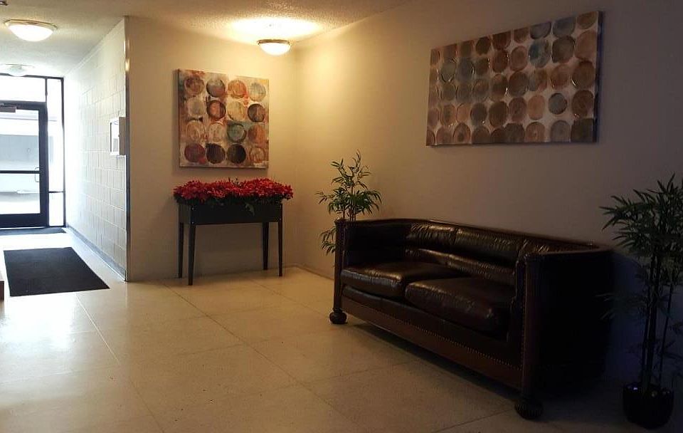 1st image of 1614 Hudson St APT 120