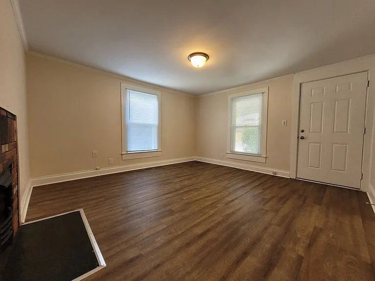 804 Klondale Ave — Photo 3