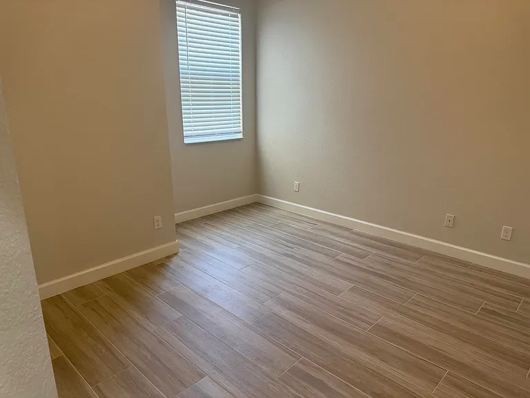 9519 SW Merlin Ct — Photo 21
