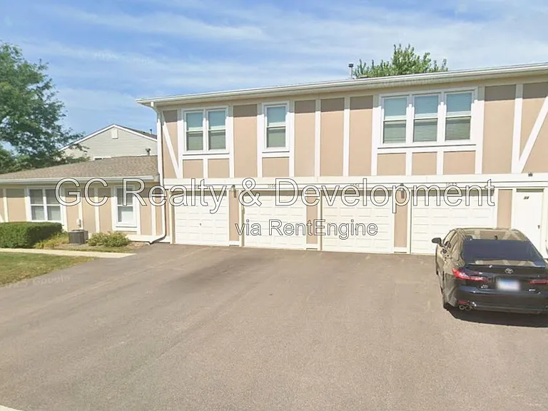 1052 Glouchester Hbr — Photo 1