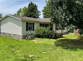 340 Eddy Ln, Leon, WV 25123