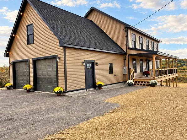6 Devon Pasture Lane, Fairfield, ME 04937