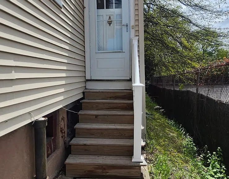 84 Munson St #2F — Photo 2