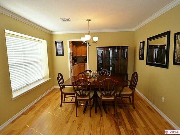 5th image of 2456 S Tamarack Ave