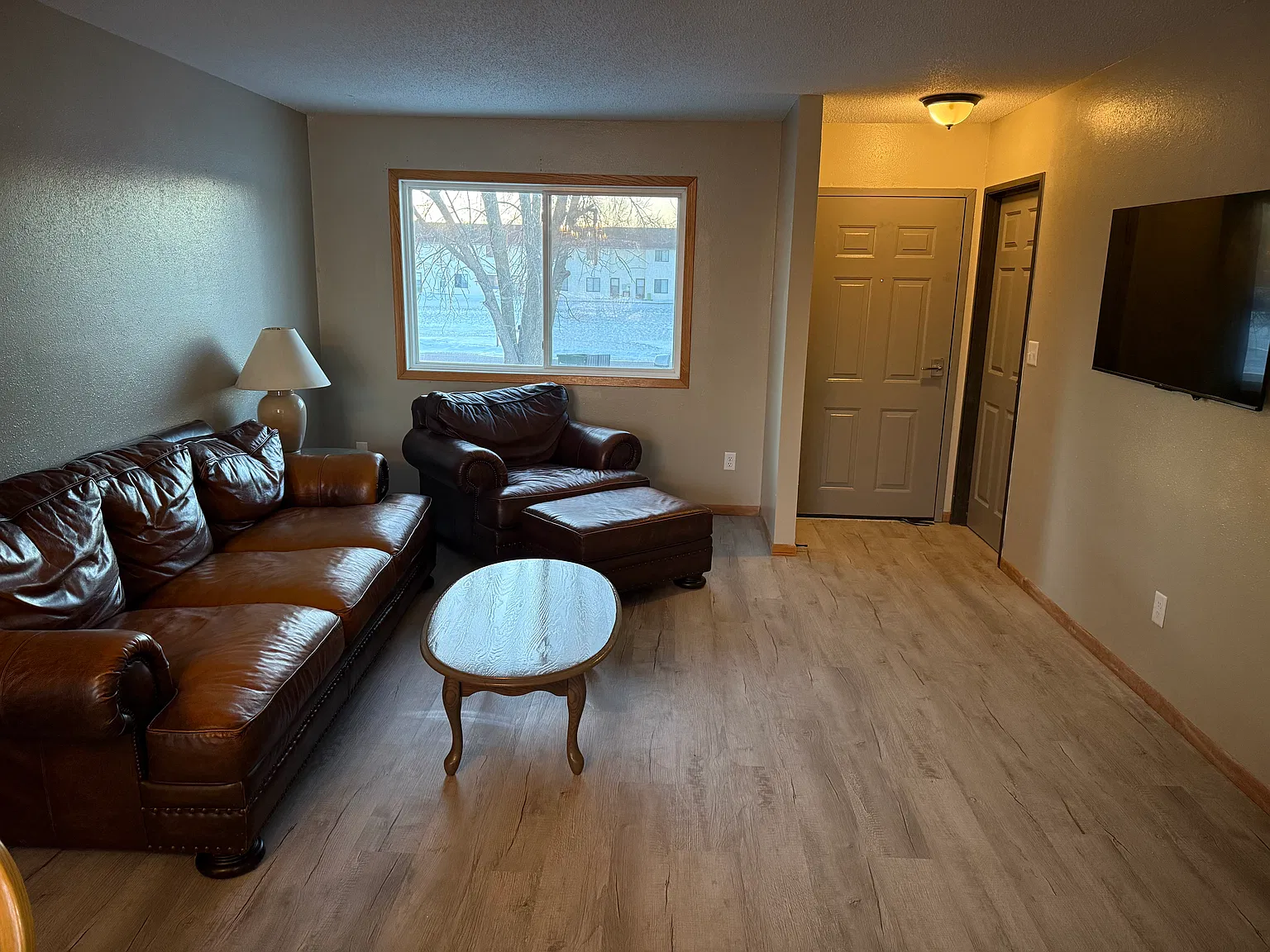 4 bed, 1750 sqft, $1,900 — Photo 3