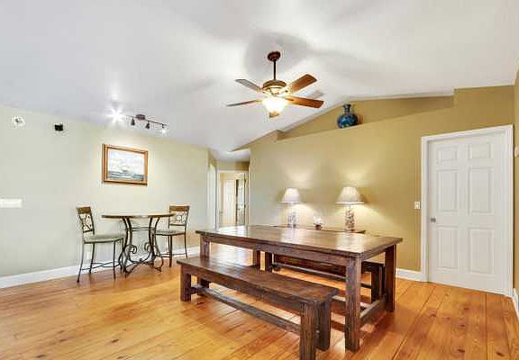 Home For Sale In La Mancha