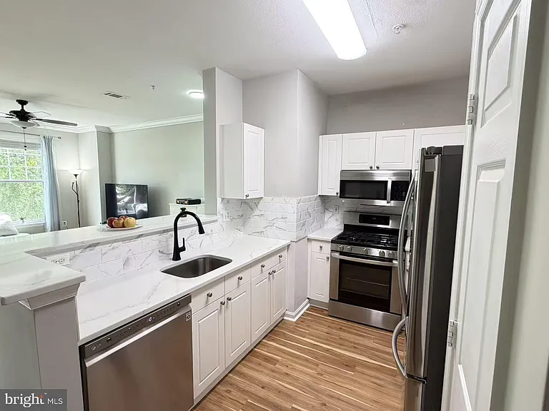 11353 Aristotle Dr #8-305 — Photo 9