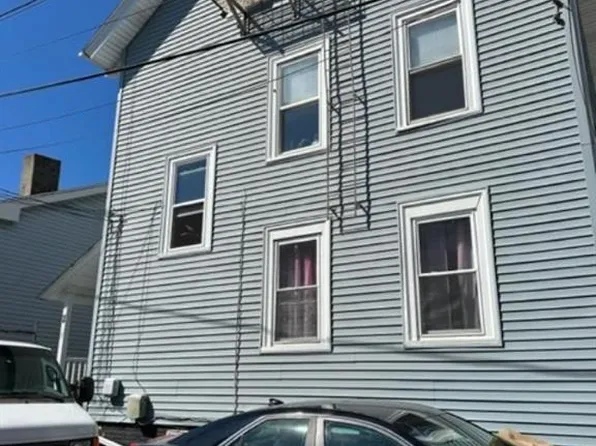11 Barker St, Providence, RI 02909