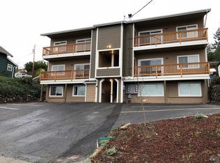 321 N Wycoff Ave APT 3, Bremerton, WA 98312